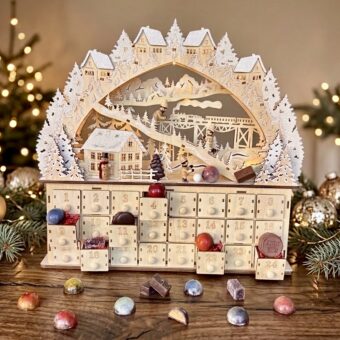 Calendrier de l'Avent lumineux Féerie de Noël garni de dômes et chocolats – Bertrand Chocolatier
